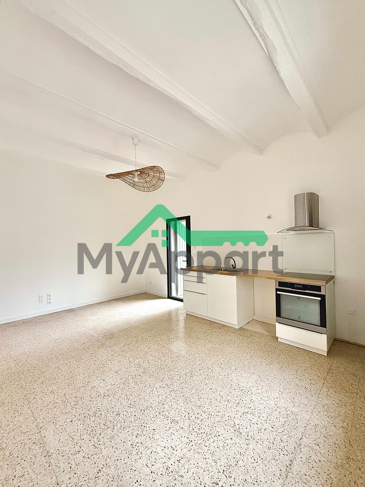 T2 meublé 48m2 avec jardin — photo 1