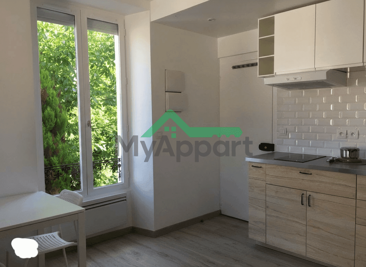 Centre ville calme lumineux bien équipé — photo 1