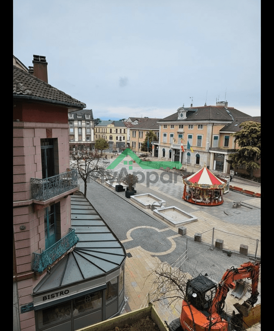 PARTICULIER Loue SYMPATHIQUE APPARTEMENT ENTIEREMENT MEUBLE CENTRE-VILLE ANNEMASSE, proche gare et tramway — photo 1
