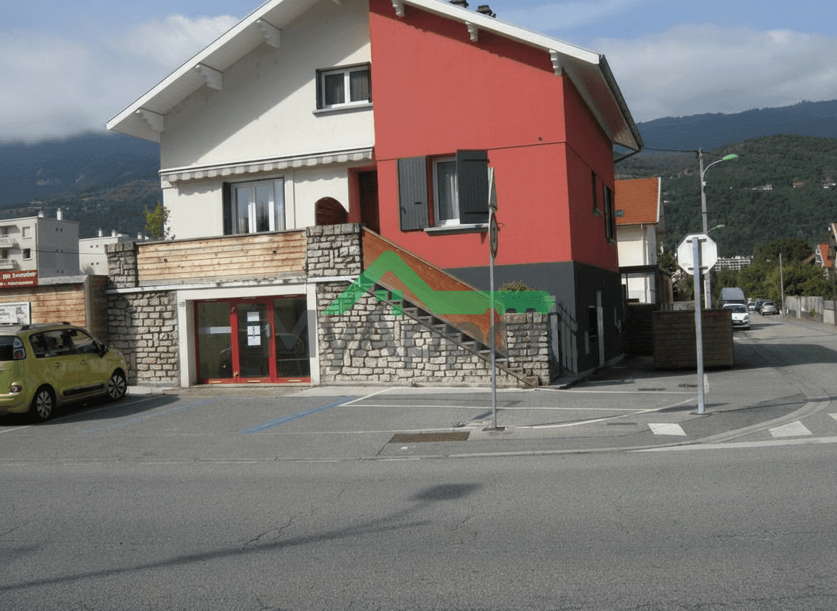 Meublé Seyssinet Pariset Studio avec une place parking privé — photo 1