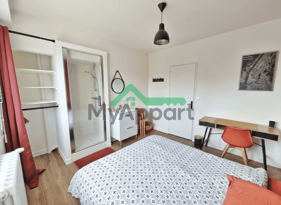 St Serge - Ney / Chambre avec douche privative — photo 1