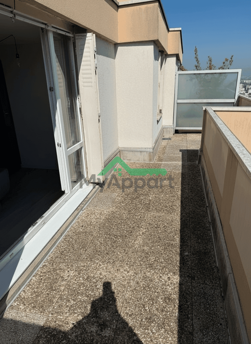 Terrasse au dernier étage — photo 1