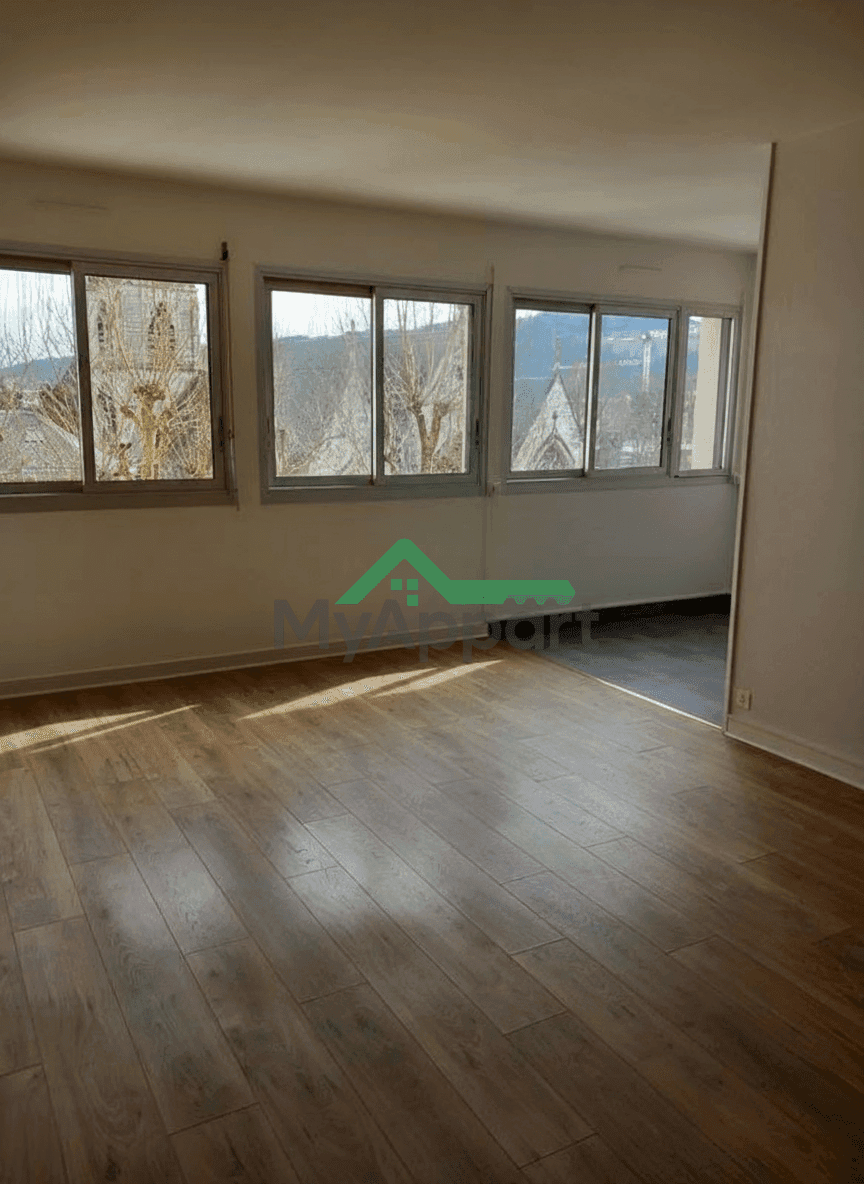 Grand studio Rouen centre — photo 1