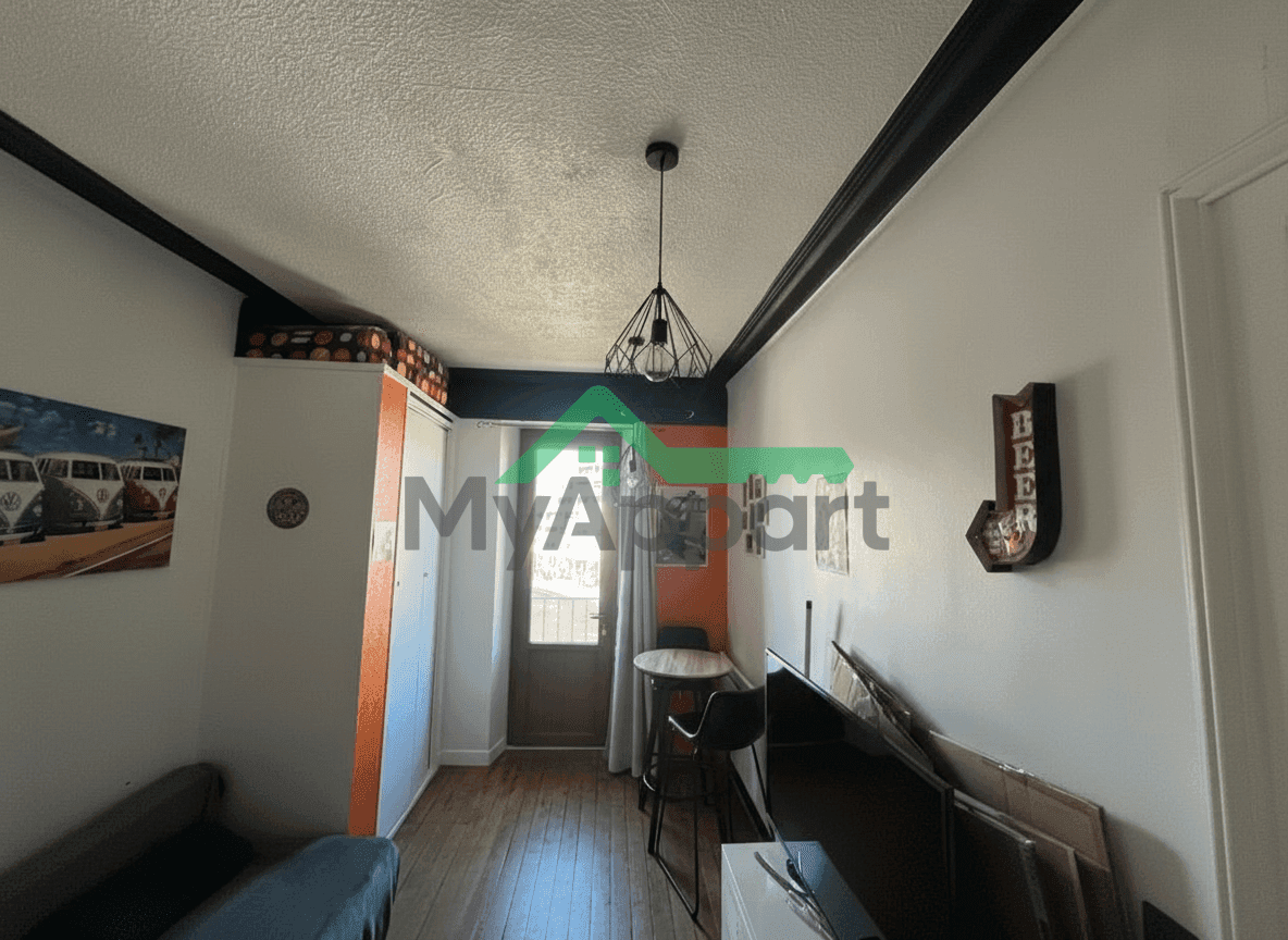 Loue studio hyper centre — photo 1