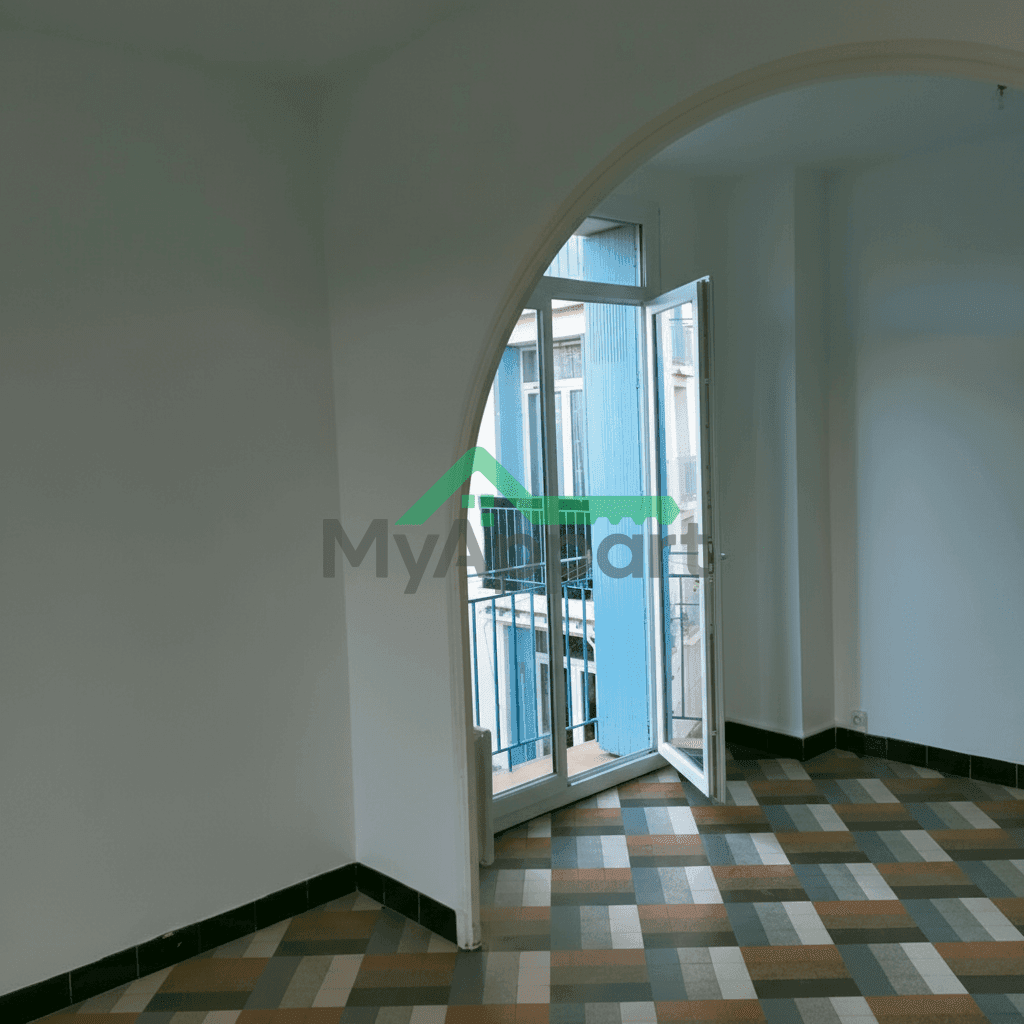 Mourillon- lamalgue- appartement t4 avec cave et garage — photo 1