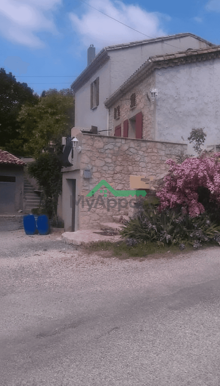 Appt T4 dans maison — photo 1