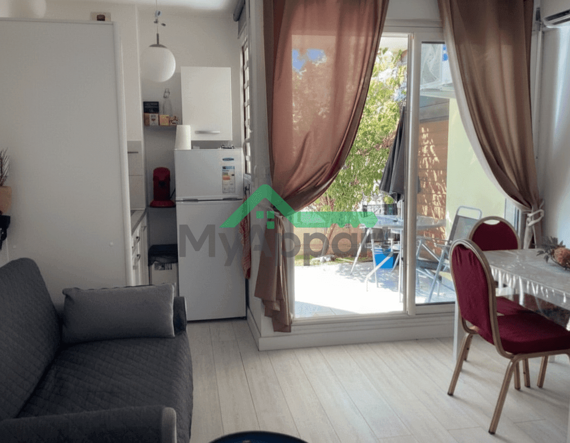 Loue Studio avec jardin — photo 1