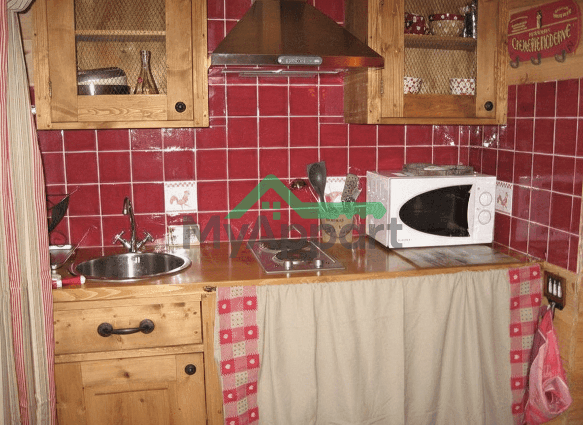 STUDIO DUPLEX MEUBLE dans villa récente LE BOURGET — photo 1