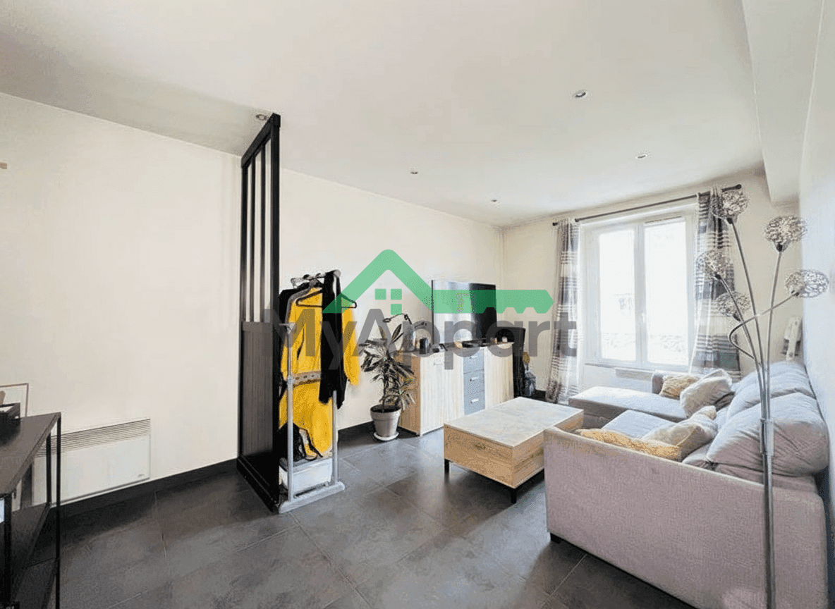 À louer, F2 de 42 m2 avec parking — photo 1