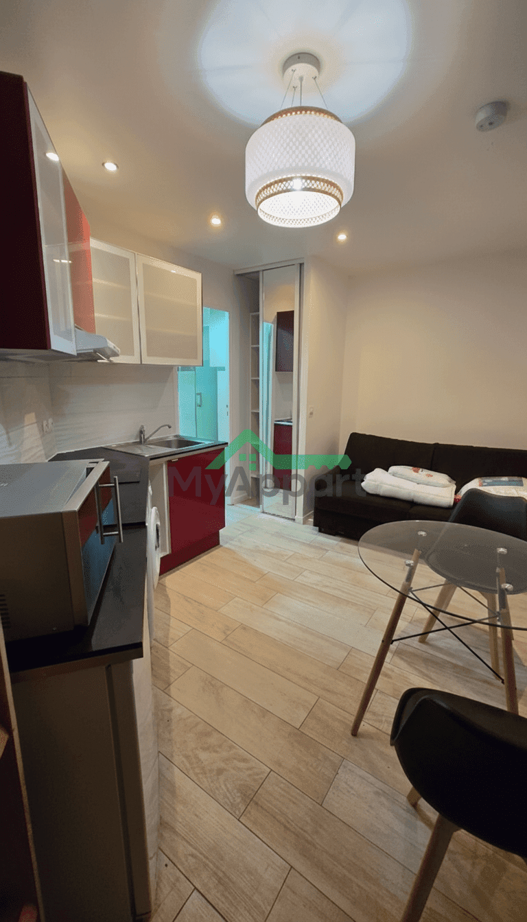 Studio meublé refait à neuf — photo 1