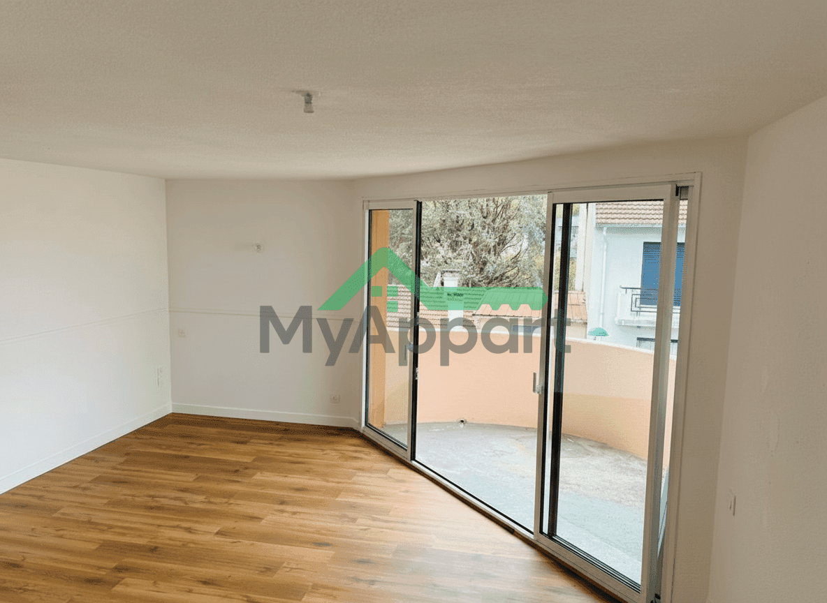 Studio, balcon terrasse, parking — photo 1