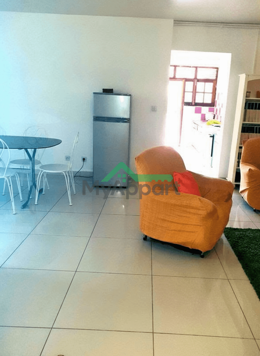 Location d'un F3 bas de villa — photo 1