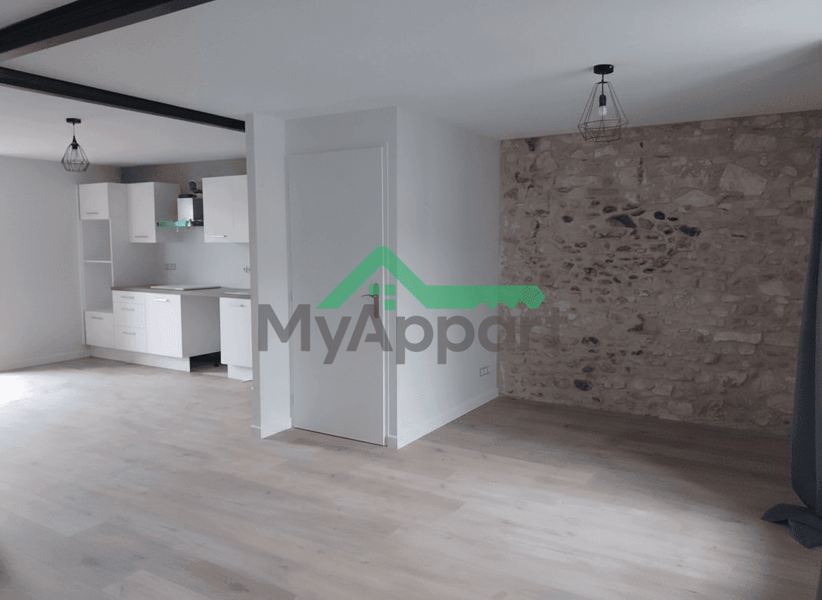 Loue appartement refait totalement à neuf type T3 en duplex — photo 1