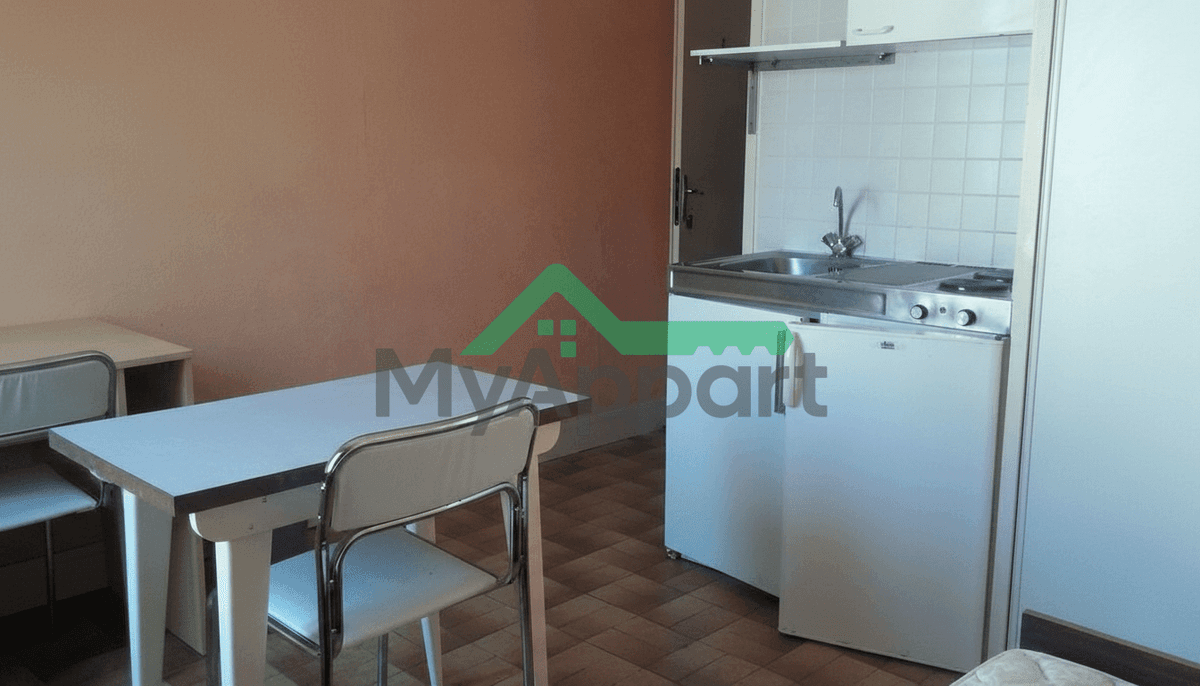 Studio à louer — photo 1