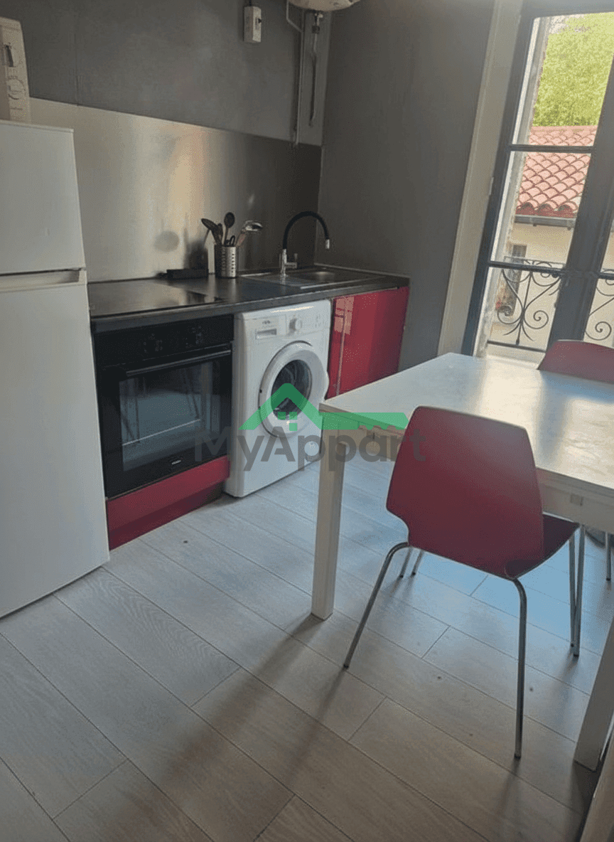 Studio rdc rue des thermes — photo 1