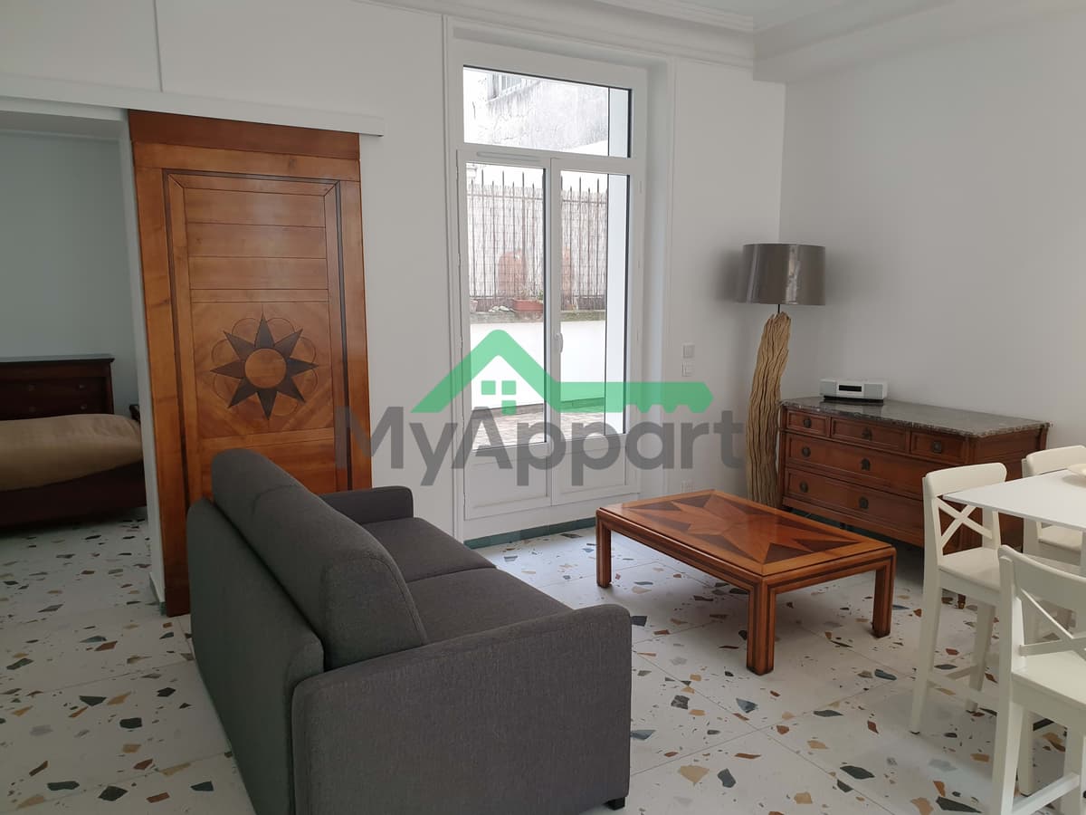 Splendide 2 pièces au calme au coeur de Paris — photo 1