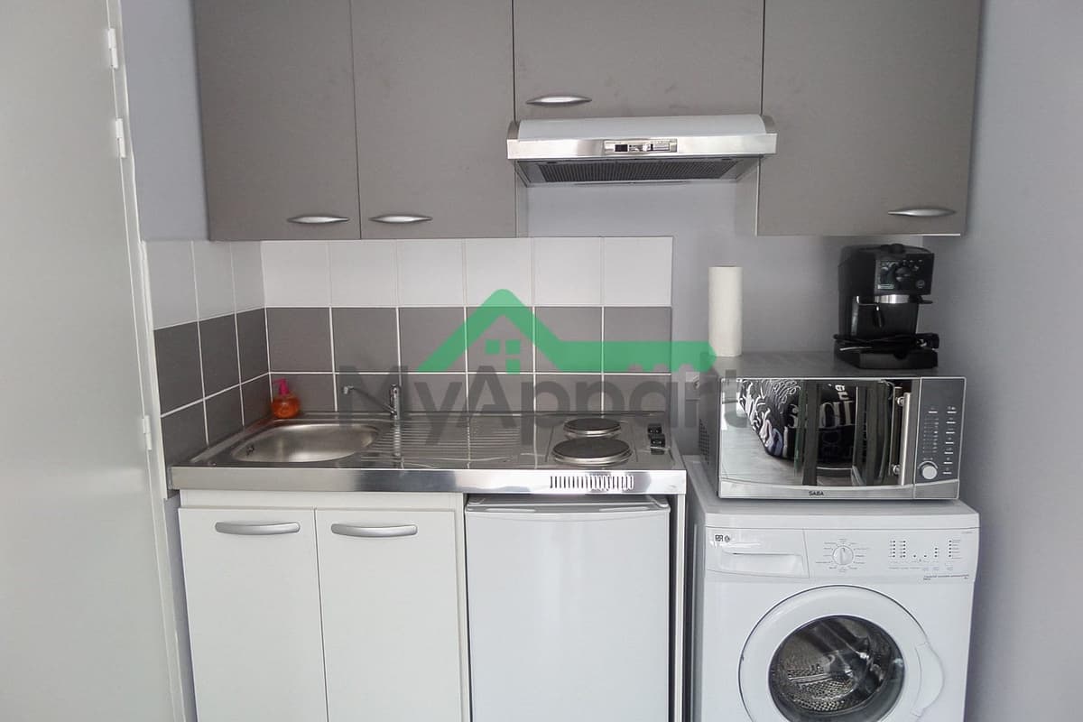 Studio avec jardin privatif à la Valette du Var — photo 1