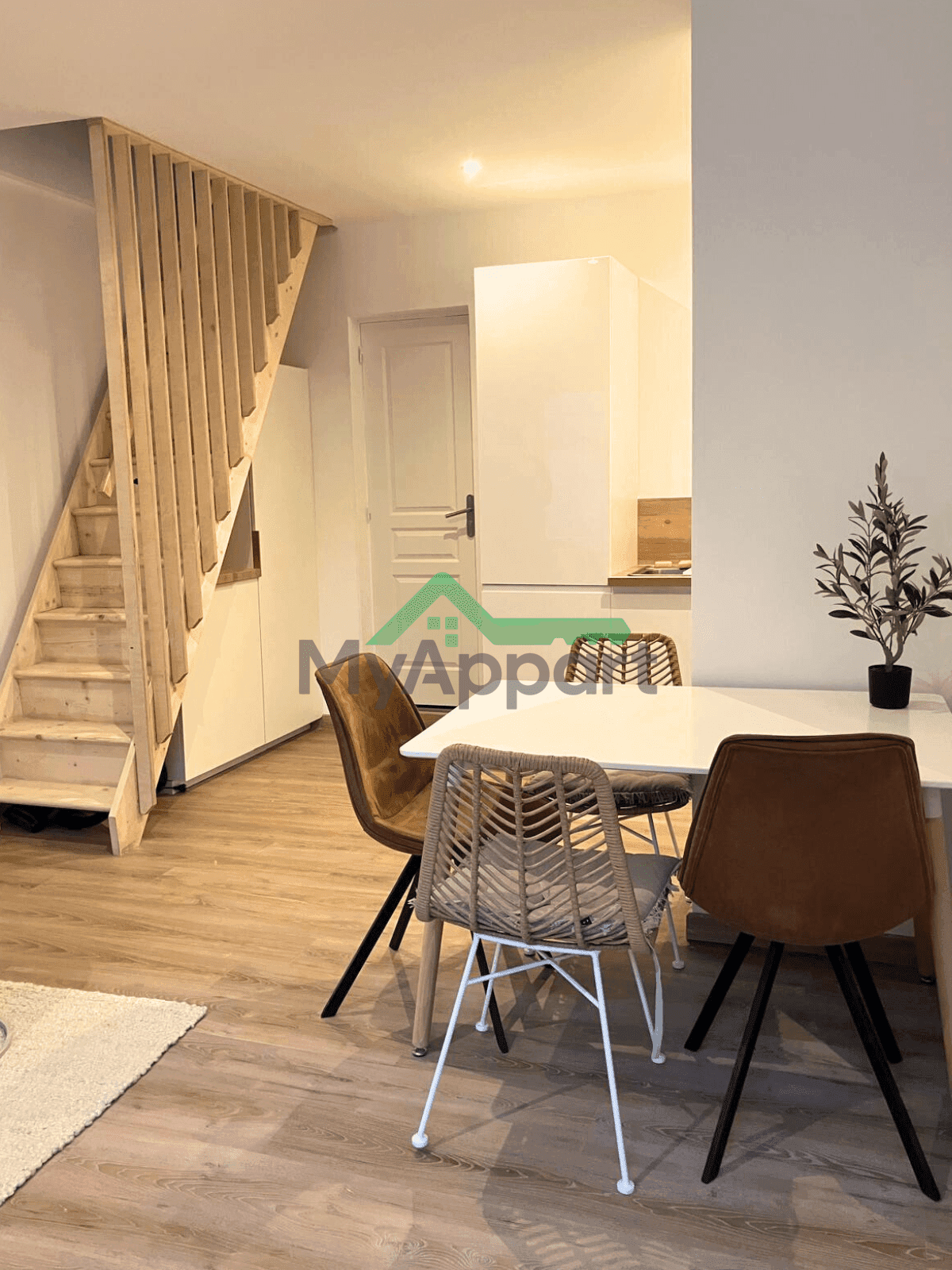 Maison / Appartement de ville individuel – rénové, meublé, calme – Croix-centre — photo 1