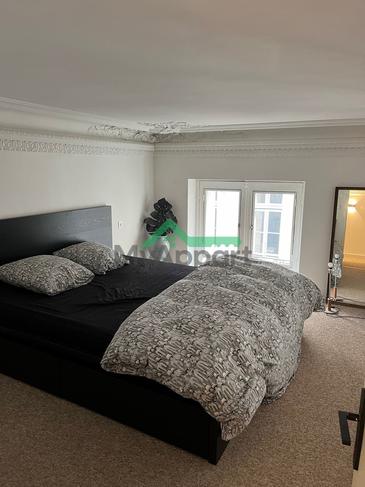 Appartement situé à Bordeaux — photo 1