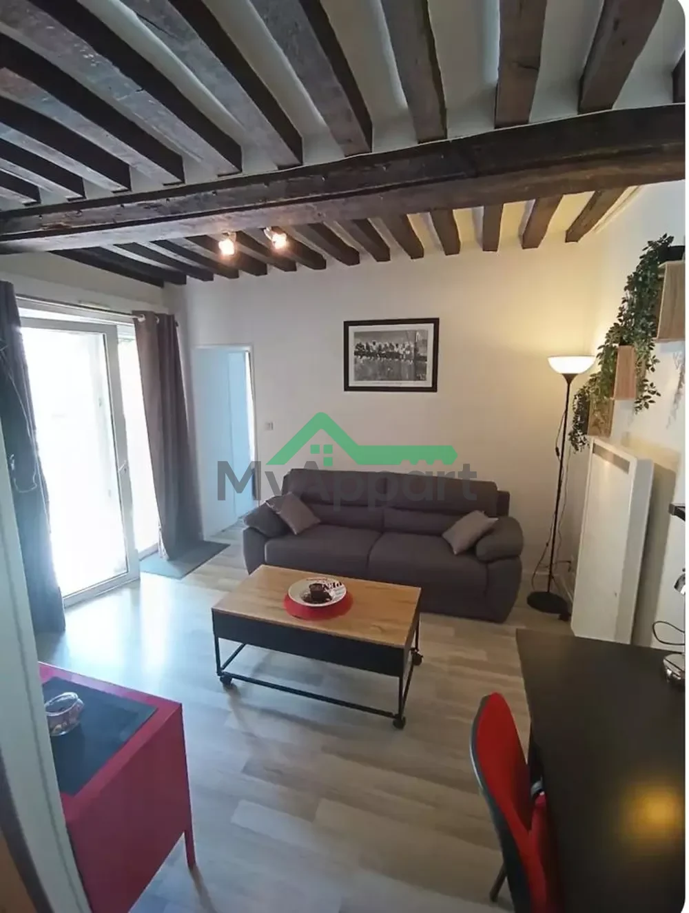 F2 meublé à 5 min du centre ville — photo 1