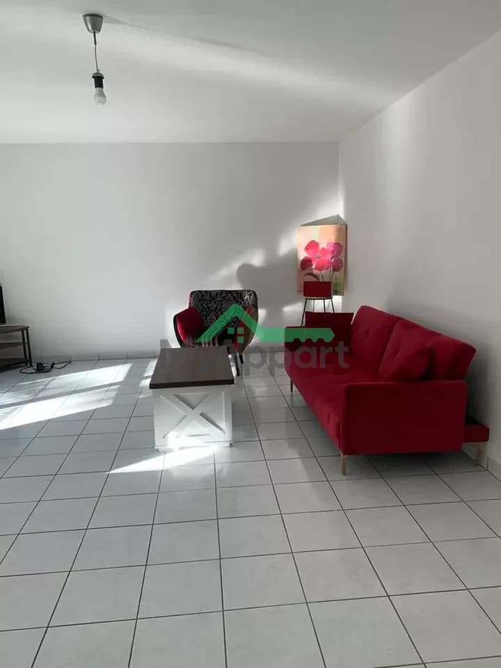 T2 meublé avec grand parking — photo 1