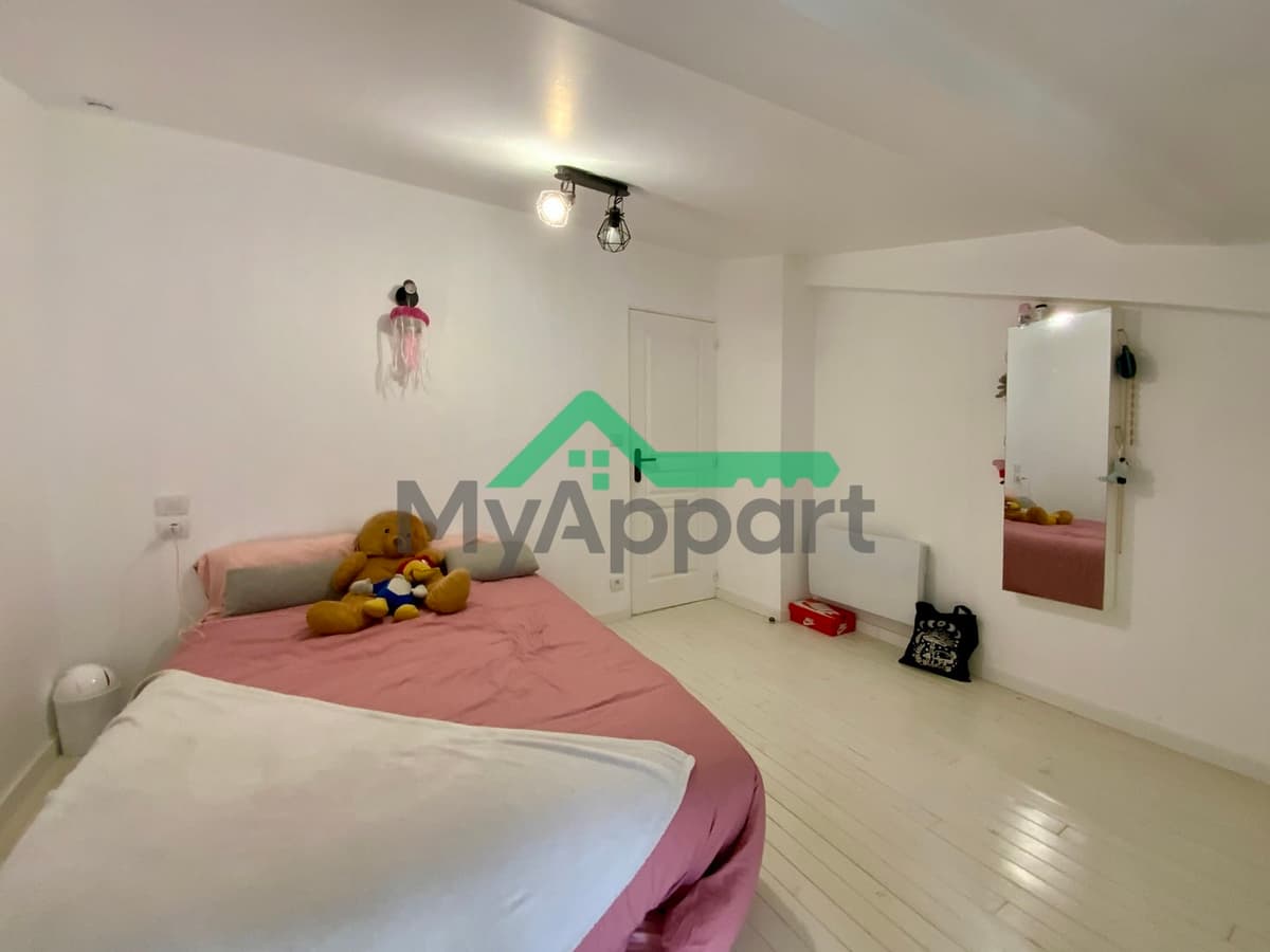 Maison de bourg sans jardin — photo 1