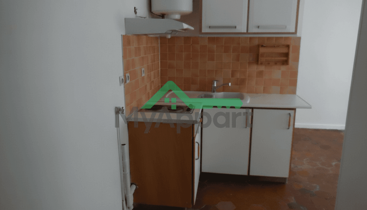 Loue studio Paris 19 — photo 1
