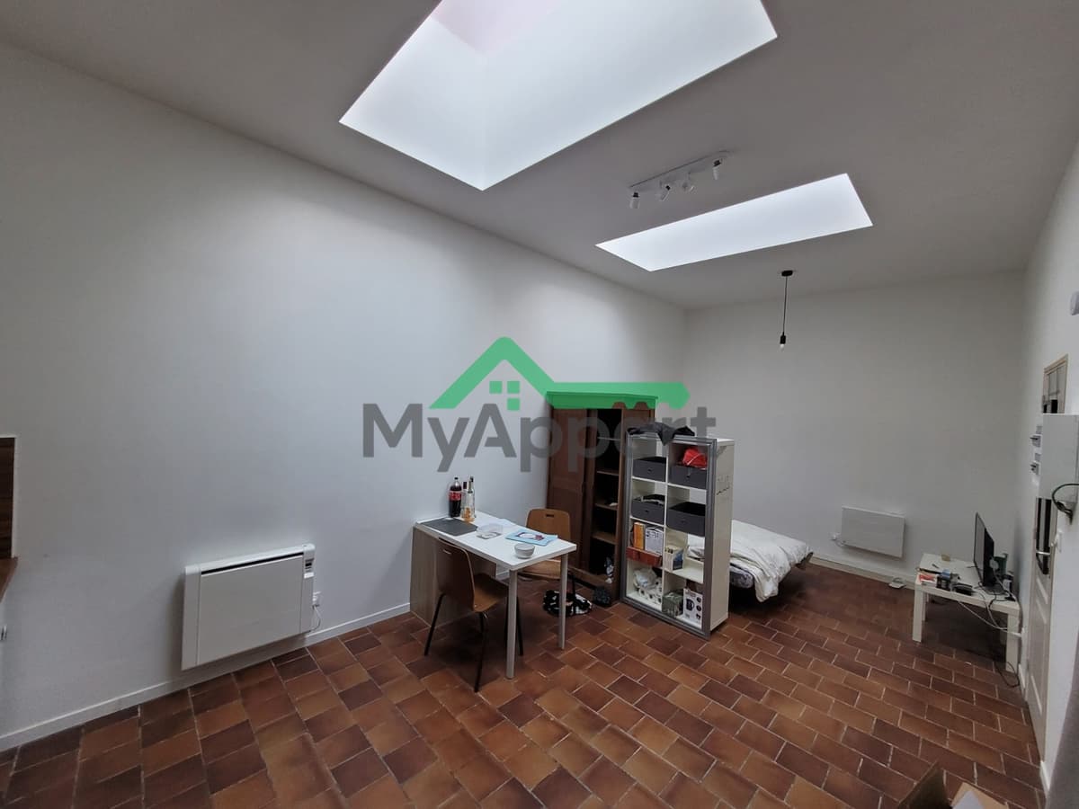 Eau, électricité, chauffage, WIFI, tout compris / grand T1 neuf / 15 minutes de Lille — photo 1