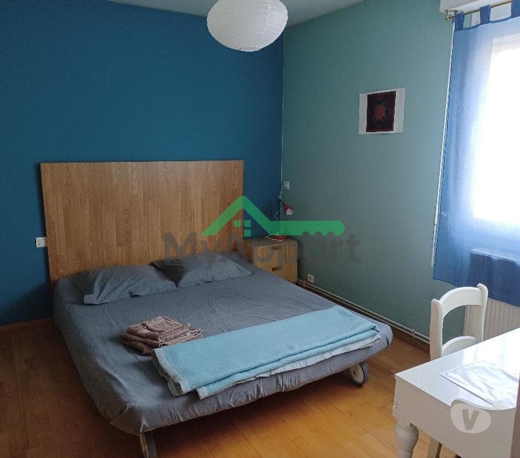 Chambre meublée étudiant dans grande maison calme — photo 1